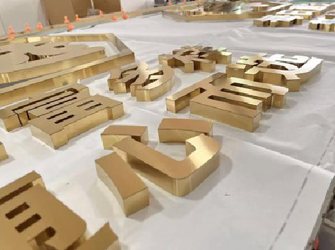 亳州拉丝不锈钢字的特点。